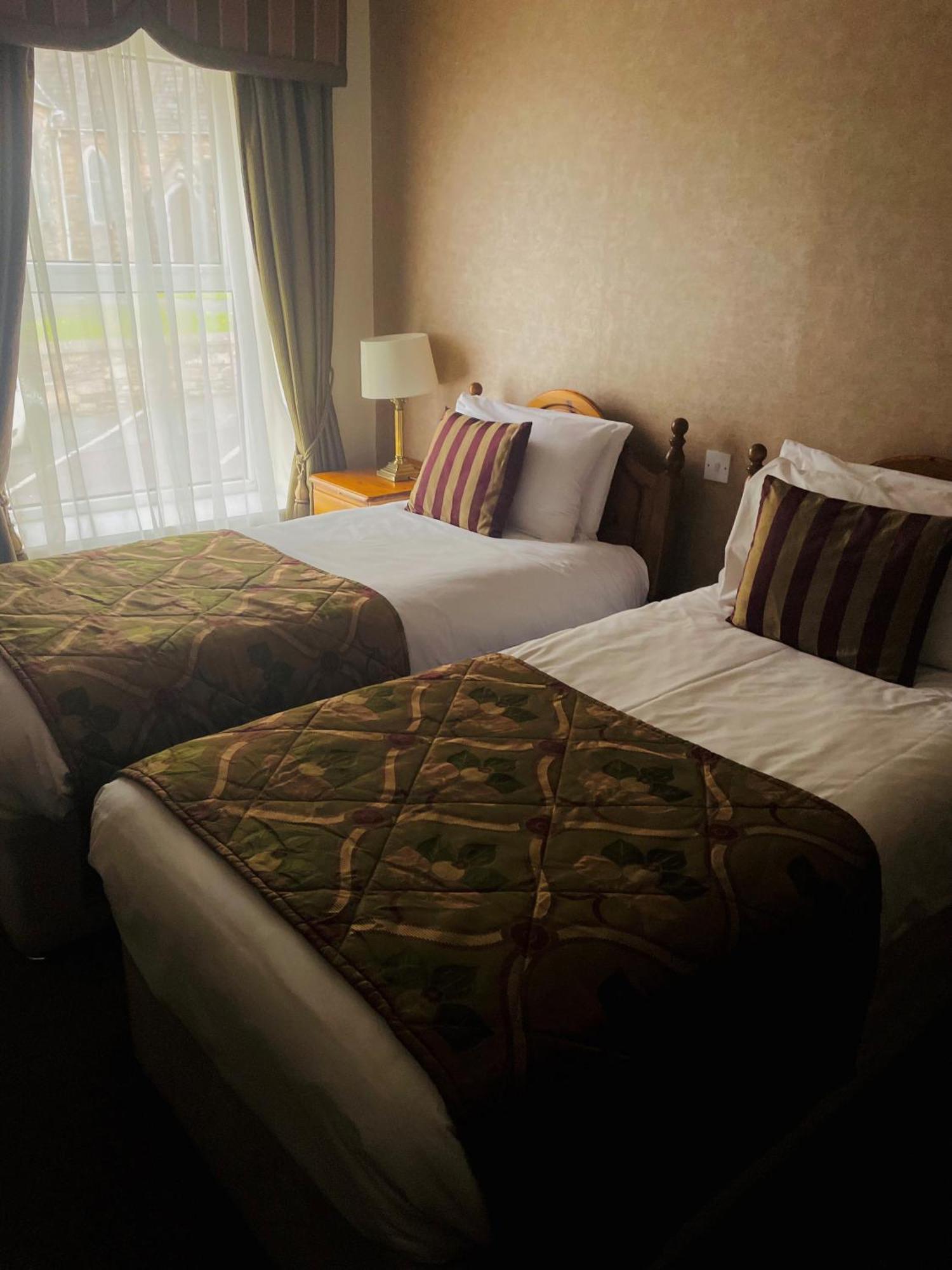 Towers Hotel เกลนเบห์ ภายนอก รูปภาพ